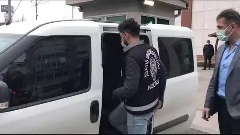 19 yıl önce işlenen cinayeti, 'mezarcı ekip' aydınlattı 19 yıl önce işlenen cinayeti, 'mezarcı ekip' aydınlattı
