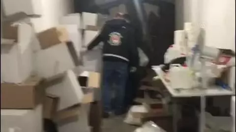 3 bin 560 litre etil alkol ele geçirildi 3 bin 560 litre etil alkol ele geçirildi