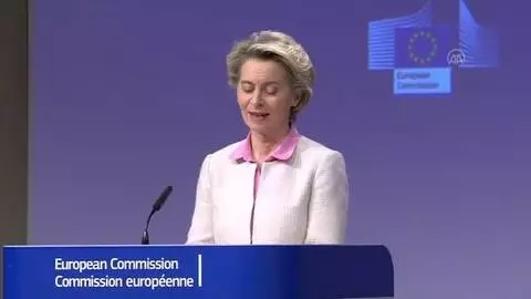 AB ve İngiltere Brexit sonrası ticaret anlaşmasında uzlaştı AB ve İngiltere Brexit sonrası ticaret anlaşmasında uzlaştı