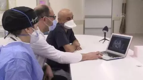 Acil Servis doktorları AA'nın 'Yılın Fotoğrafları' oylamasına katıldı Acil Servis doktorları AA'nın 'Yılın Fotoğrafları' oylamasına katıldı