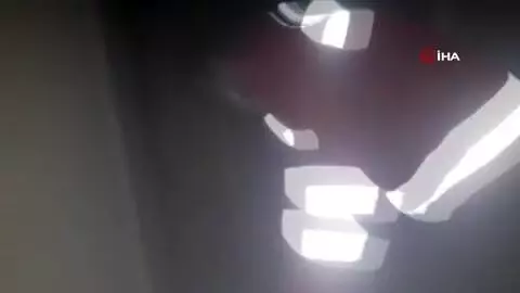 Ağrı'da Suriyeli ailenin oturduğu bir evde yangın çıktı Ağrı'da Suriyeli ailenin oturduğu bir evde yangın çıktı