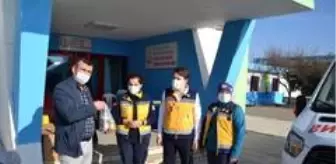 Arıcılardan 112 Acil çalışanlarına bal ikramı