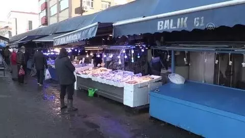 Balıkçılar satışlardan memnun Balıkçılar satışlardan memnun