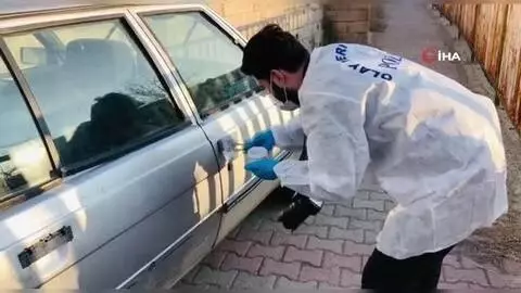 Ceylanpınar'da çalınan otomobil kıskıvrak bulundu Ceylanpınar'da çalınan otomobil kıskıvrak bulundu