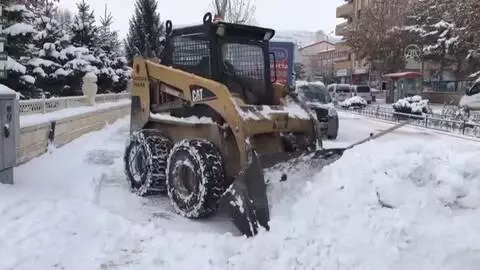 Doğu Karadeniz'de kar yağışı etkili oluyor Doğu Karadeniz'de kar yağışı etkili oluyor