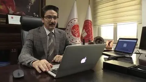 Erzincan Adalet Komisyonu Başkanı Odabaş AA'nın 'Yılın Fotoğrafları' oylamasına katıldı Erzincan Adalet Komisyonu Başkanı Odabaş AA'nın 'Yılın Fotoğrafları' oylamasına katıldı