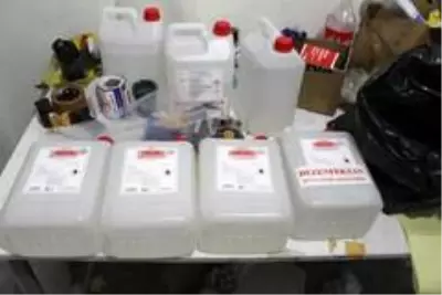 3 bin 560 litre etil alkol ele geçirildi 3 bin 560 litre etil alkol ele geçirildi