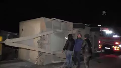 KAHRAMANMARAŞ - Trafik kazası: 5 yaralı KAHRAMANMARAŞ - Trafik kazası: 5 yaralı