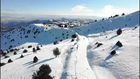 Komandolar soğuk havaya rağmen operasyonlarını sürdürdü Komandolar soğuk havaya rağmen operasyonlarını sürdürdü
