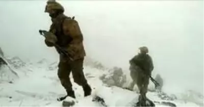 Son dakika... Mehmetçiğin çetin kış şartlarına rağmen vatan nöbeti sürüyor Son dakika... Mehmetçiğin çetin kış şartlarına rağmen vatan nöbeti sürüyor