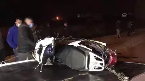 Otomobil ile çarpışan motosikletin sürücüsü öldü Otomobil ile çarpışan motosikletin sürücüsü öldü