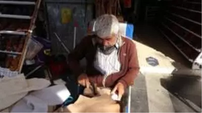 Pandemi sonrası deri maske üretmeye başladı Pandemi sonrası deri maske üretmeye başladı