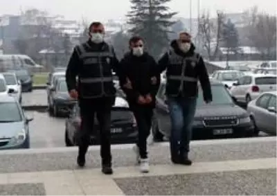 Parkta yürüyen genç kızı bıçaklayıp kendini böyle savundu: Sarhoştum, hatırlamıyorum Parkta yürüyen genç kızı bıçaklayıp kendini böyle savundu: Sarhoştum, hatırlamıyorum
