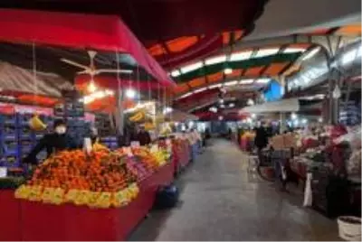 Pazar yerlerinde korona virüse geçit yok Pazar yerlerinde korona virüse geçit yok