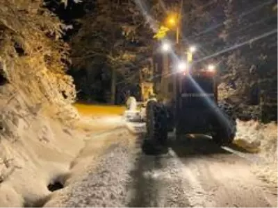 Doğu Karadeniz'de kar yağışı etkili oluyor Doğu Karadeniz'de kar yağışı etkili oluyor