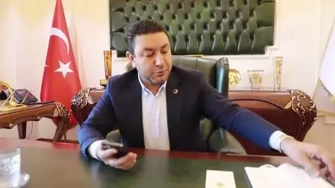 ŞANLIURFA - 'Harranlı Hasan Hüseyin' çalışma masası ve sandalyesine kavuştu ŞANLIURFA - 'Harranlı Hasan Hüseyin' çalışma masası ve sandalyesine kavuştu