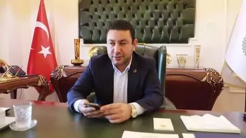 ŞANLIURFA - 'Harranlı Hasan Hüseyin' çalışma masası ve sandalyesine kavuştu ŞANLIURFA - 'Harranlı Hasan Hüseyin' çalışma masası ve sandalyesine kavuştu