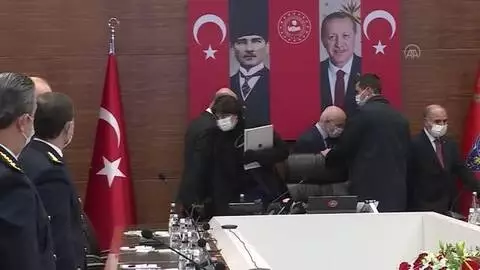 Son dakika: İçişleri Bakanı Soylu, 'İl Emniyet Müdürleri ile Değerlendirme Toplantısı'nda konuştu: (1) Son dakika: İçişleri Bakanı Soylu, 'İl Emniyet Müdürleri ile Değerlendirme Toplantısı'nda konuştu: (1)