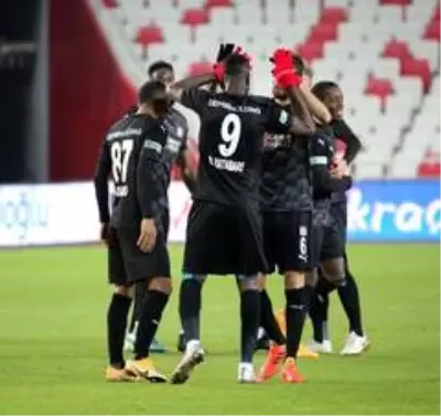Süper Lig: D.G Sivasspor: 3 Gençlerbirliği: 1 (Maç sonucu) Süper Lig: D.G Sivasspor: 3 Gençlerbirliği: 1 (Maç sonucu)