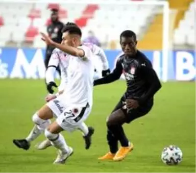 Süper Lig: D.G Sivasspor: 3 Gençlerbirliği: 1 (Maç sonucu) Süper Lig: D.G Sivasspor: 3 Gençlerbirliği: 1 (Maç sonucu)
