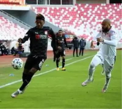 Süper Lig: D.G Sivasspor: 3 - Gençlerbirliği: 1 (Maç sonucu) Süper Lig: D.G Sivasspor: 3 - Gençlerbirliği: 1 (Maç sonucu)