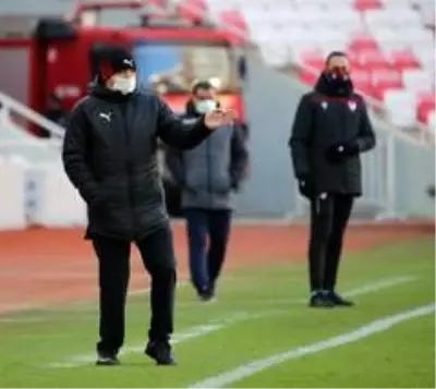 Süper Lig: D.G Sivasspor: 3 - Gençlerbirliği: 1 (Maç sonucu) Süper Lig: D.G Sivasspor: 3 - Gençlerbirliği: 1 (Maç sonucu)