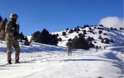 Terör örgütünün geçiş güzergahında drone destekli operasyon Terör örgütünün geçiş güzergahında drone destekli operasyon