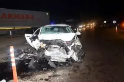 Son dakika haberleri... Korkunç kaza: TIR'a çarpan otomobil paramparça oldu, sürücüsü hayatını kaybetti Son dakika haberleri... Korkunç kaza: TIR'a çarpan otomobil paramparça oldu, sürücüsü hayatını kaybetti