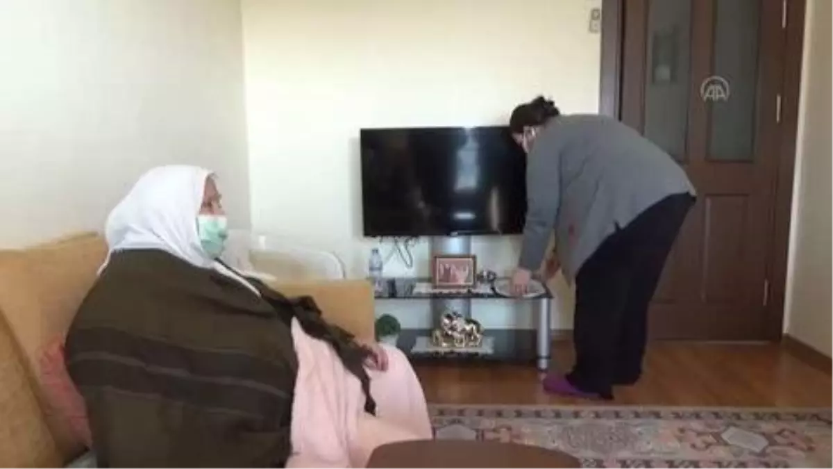 Yaşlı çift 21 gün süren Kovid-19 mücadelesini kazandı