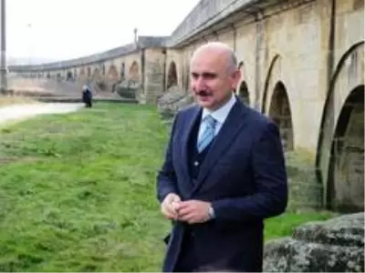 Son dakika haberi... Bakan Karaismailoğlu dünyanın en uzun taş köprüsü için müjdeyi verdi Son dakika haberi... Bakan Karaismailoğlu dünyanın en uzun taş köprüsü için müjdeyi verdi