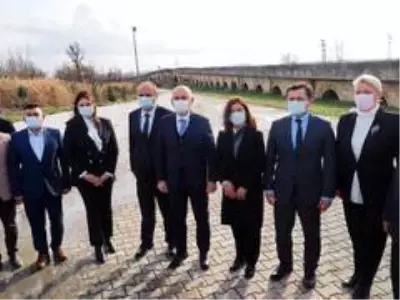 Son dakika haberi... Bakan Karaismailoğlu dünyanın en uzun taş köprüsü için müjdeyi verdi Son dakika haberi... Bakan Karaismailoğlu dünyanın en uzun taş köprüsü için müjdeyi verdi