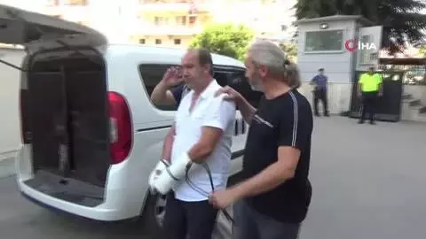 Bursa'da eski 'Bacak güzeli'nin evindeki cinayete 18 yıl hapis Bursa'da eski 'Bacak güzeli'nin evindeki cinayete 18 yıl hapis