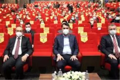 Çevre ve Şehircilik Bakanı Murat Kurum: - 'Güçlü Türkiye'yi milletimizle birlikte inşa ediyoruz' Çevre ve Şehircilik Bakanı Murat Kurum: - 'Güçlü Türkiye'yi milletimizle birlikte inşa ediyoruz'