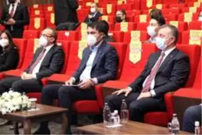 Çevre ve Şehircilik Bakanı Murat Kurum: - 'Güçlü Türkiye'yi milletimizle birlikte inşa ediyoruz' Çevre ve Şehircilik Bakanı Murat Kurum: - 'Güçlü Türkiye'yi milletimizle birlikte inşa ediyoruz'
