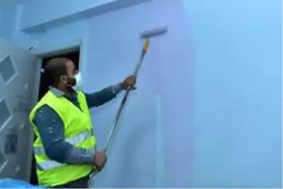 Esenyurt'ta muhtarlık binaları ve sağlık ocaklarının tadilatları yapılıyor