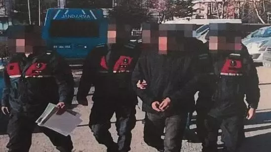 Hırsızlıkta çığır açtı! Elektrik akımına bağlı trafoyu çalıp hurdacıya sattı Hırsızlıkta çığır açtı! Elektrik akımına bağlı trafoyu çalıp hurdacıya sattı