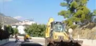 Necati Topaloğlu: Kemer Belediyesi alt yapı çalışmaları yapılan bozuk yolları asfaltlıyor Necati Topaloğlu: Kemer Belediyesi alt yapı çalışmaları yapılan bozuk yolları asfaltlıyor