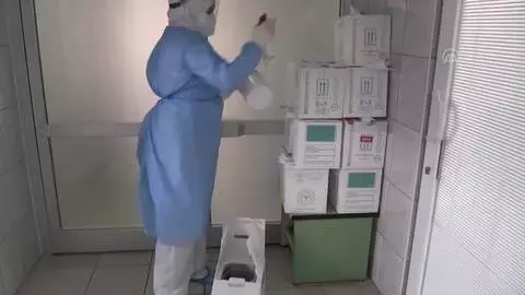 KTÜ Tıp Fakültesinden Prof. Dr. Faruk Aydın: 'İlk aşı olacaklardan biriyim' KTÜ Tıp Fakültesinden Prof. Dr. Faruk Aydın: 'İlk aşı olacaklardan biriyim'