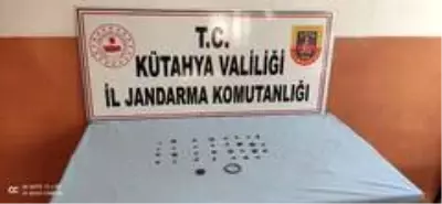 Son dakika haberi! Kütahya'da 33 parça tarihi eser ele geçirildi Son dakika haberi! Kütahya'da 33 parça tarihi eser ele geçirildi