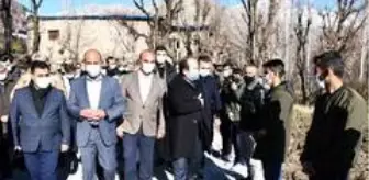 Şırnak Valisi Pehlivan, Uludere'deki seralarda incelemelerde bulundu