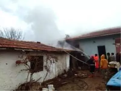 Son Dakika | Sungurlu itfaiyesi bu sene 272 yangına müdahale etti Son Dakika | Sungurlu itfaiyesi bu sene 272 yangına müdahale etti