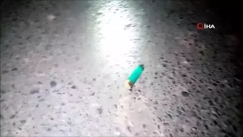 Tekirdağ'da sır gibi olay... Yol ortasına terk edilen iş makinesinde kurşun izlerine rastlandı Tekirdağ'da sır gibi olay... Yol ortasına terk edilen iş makinesinde kurşun izlerine rastlandı