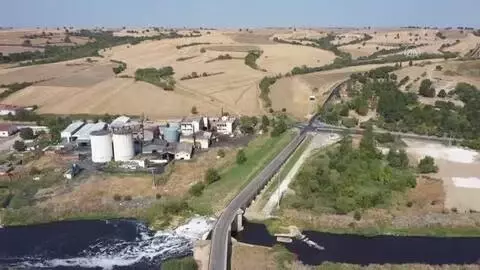 Ulaştırma ve Altyapı Bakanı Karaismailoğlu tarihi Uzunköprü'nün restore edileceği müjdesini verdi Ulaştırma ve Altyapı Bakanı Karaismailoğlu tarihi Uzunköprü'nün restore edileceği müjdesini verdi
