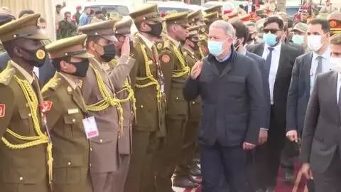 Akar ve TSK komuta kademesi, Libya Kara Harp Okulu mezuniyet törenine katıldı Akar ve TSK komuta kademesi, Libya Kara Harp Okulu mezuniyet törenine katıldı