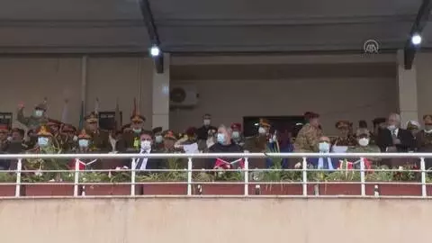 Akar ve TSK komuta kademesi, Libya Kara Harp Okulu mezuniyet törenine katıldı Akar ve TSK komuta kademesi, Libya Kara Harp Okulu mezuniyet törenine katıldı