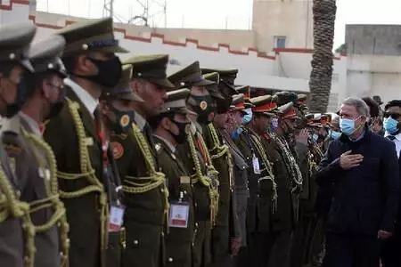 Akar ve TSK komuta kademesi, Libya Kara Harp Okulu mezuniyet törenine katıldı Akar ve TSK komuta kademesi, Libya Kara Harp Okulu mezuniyet törenine katıldı