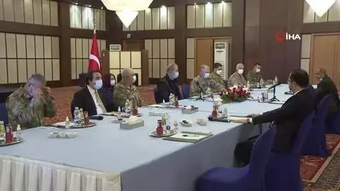 - Bakan Akar, Libya Yüksek Devlet Konseyi Başkanı El Meşri ile görüştü - Bakan Akar, Libya Yüksek Devlet Konseyi Başkanı El Meşri ile görüştü