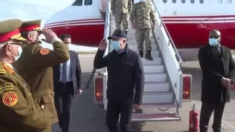Bakan Akar ve TSK komuta kademesi Libya Savunma Bakanlığını ziyaret etti Bakan Akar ve TSK komuta kademesi Libya Savunma Bakanlığını ziyaret etti