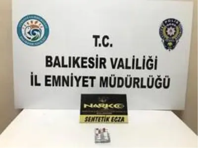 Son Dakika | Balıkesir'de 8 kişiye uyuşturucu operasyonu; 2 kişi tutuklandı Son Dakika | Balıkesir'de 8 kişiye uyuşturucu operasyonu; 2 kişi tutuklandı