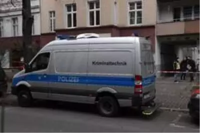 - Berlin polisi silahlı çatışmaya karışanların izini sürüyor - Berlin polisi silahlı çatışmaya karışanların izini sürüyor